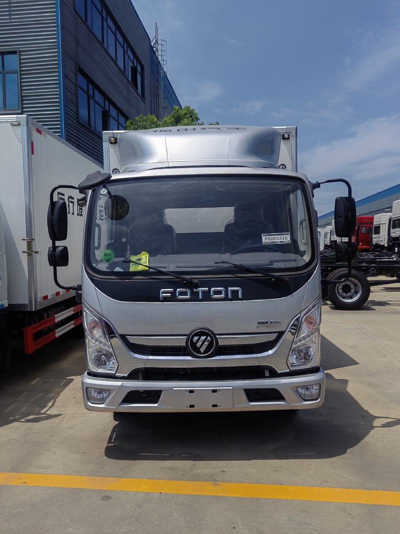 蓝牌排半福田奥铃速运buff版158马力冷藏车