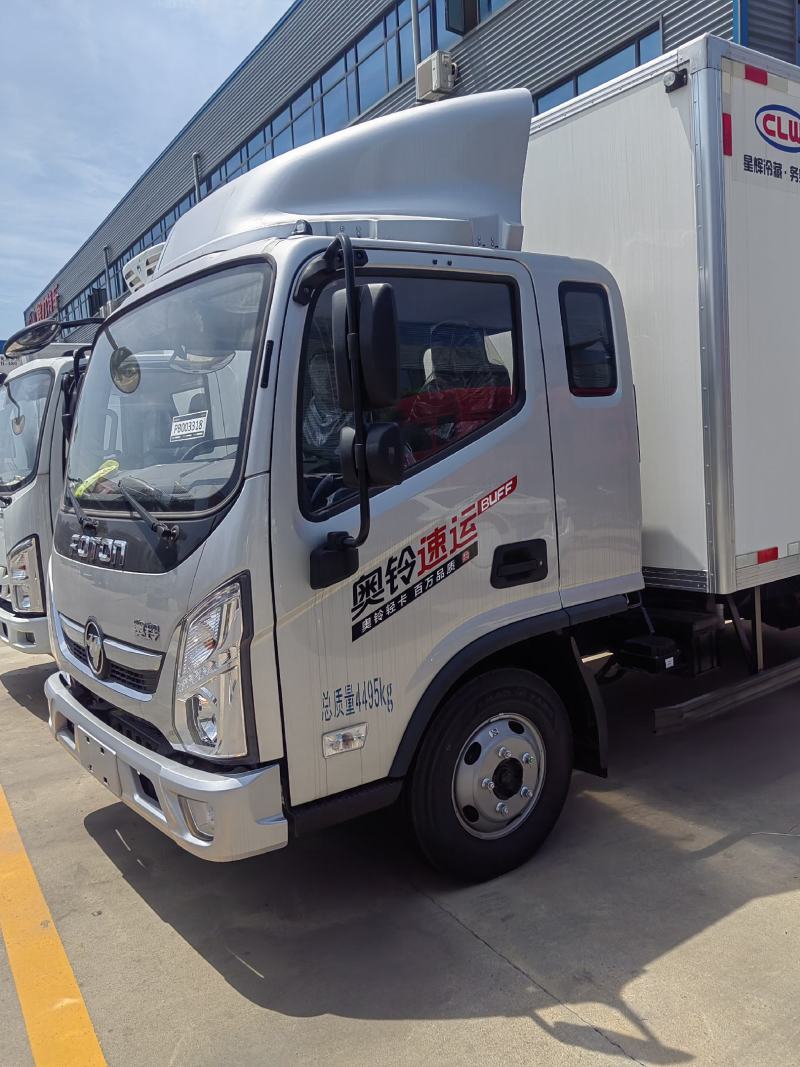 蓝牌排半福田奥铃速运buff版158马力冷藏车