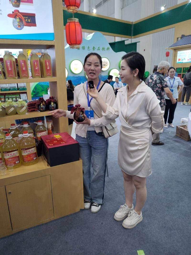 房县精品礼品盒6坛装遇真泉黄酒，厂家直销一条龙服务