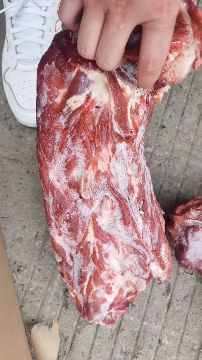 牛脖骨满肉骨头小肉多骨头馆酱卤均可