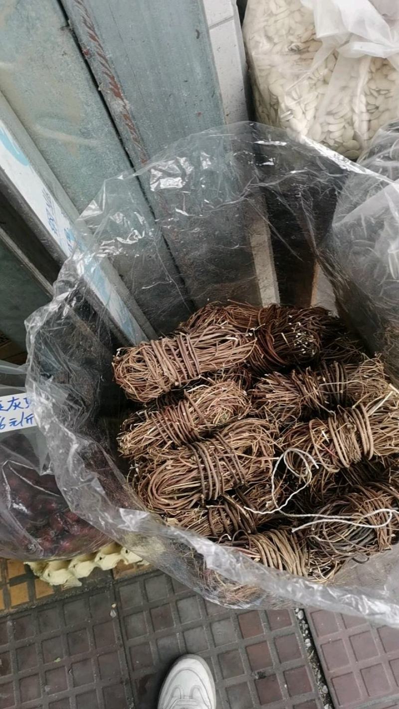 野生无叶小扎鸡骨草，无硫干度好，无包心，味道香，大量批发