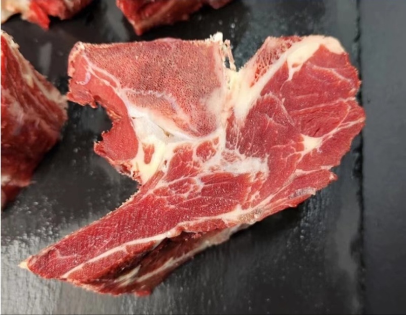 多肉牛脊骨，厂家直销，货源充足，全国发货手续齐全。