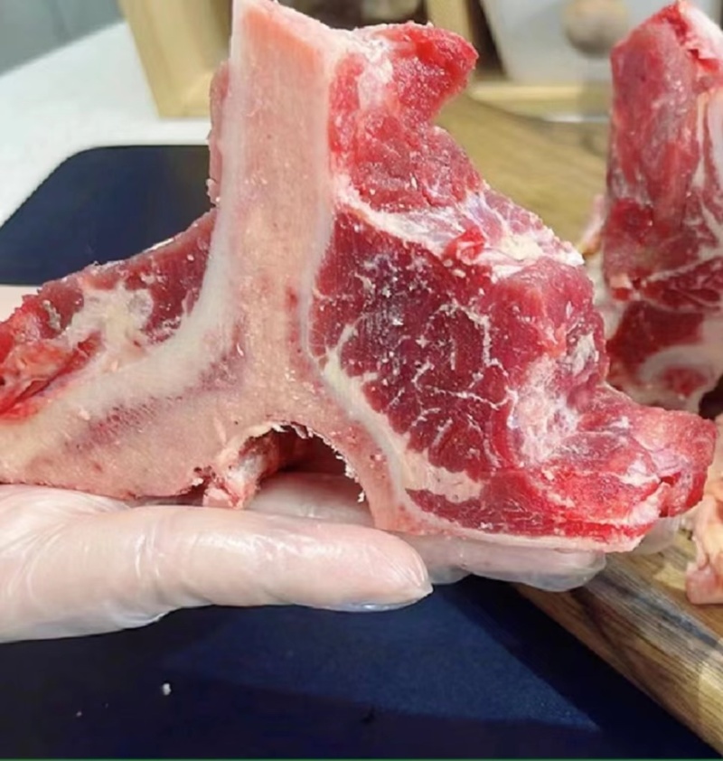 多肉牛脊骨，厂家直销，货源充足，全国发货手续齐全。