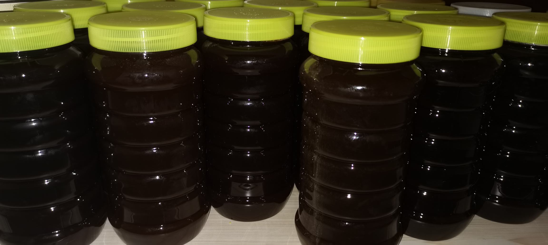 一杯冰镇蜂蜜绿豆水