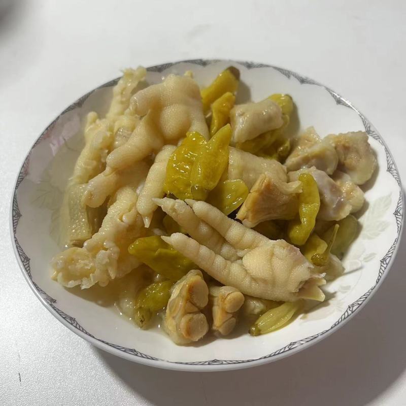 泡椒凤爪泡椒凤爪带鸡拐部分一斤一袋酱香凤爪