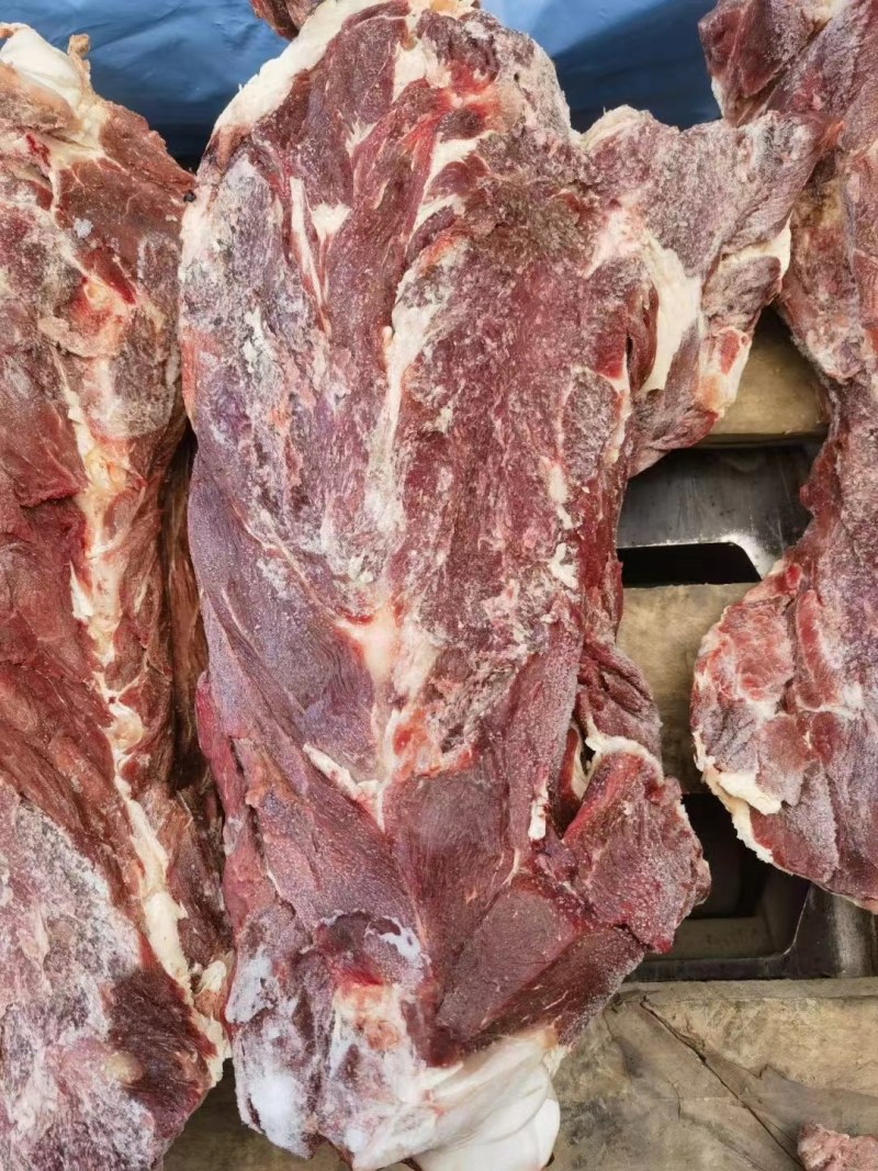 满肉牛脖骨