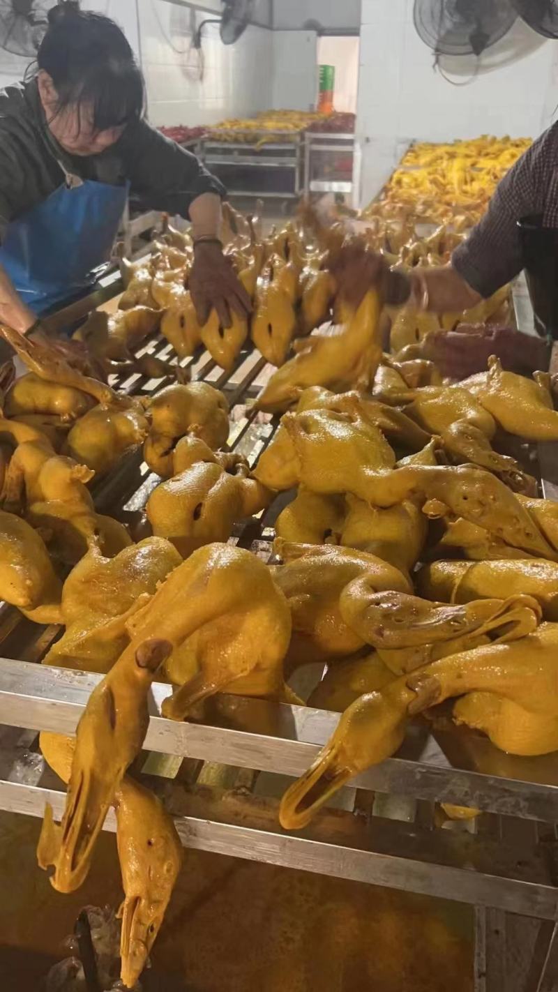 盐焗鸭，八成熟，一件50斤，免费送配方