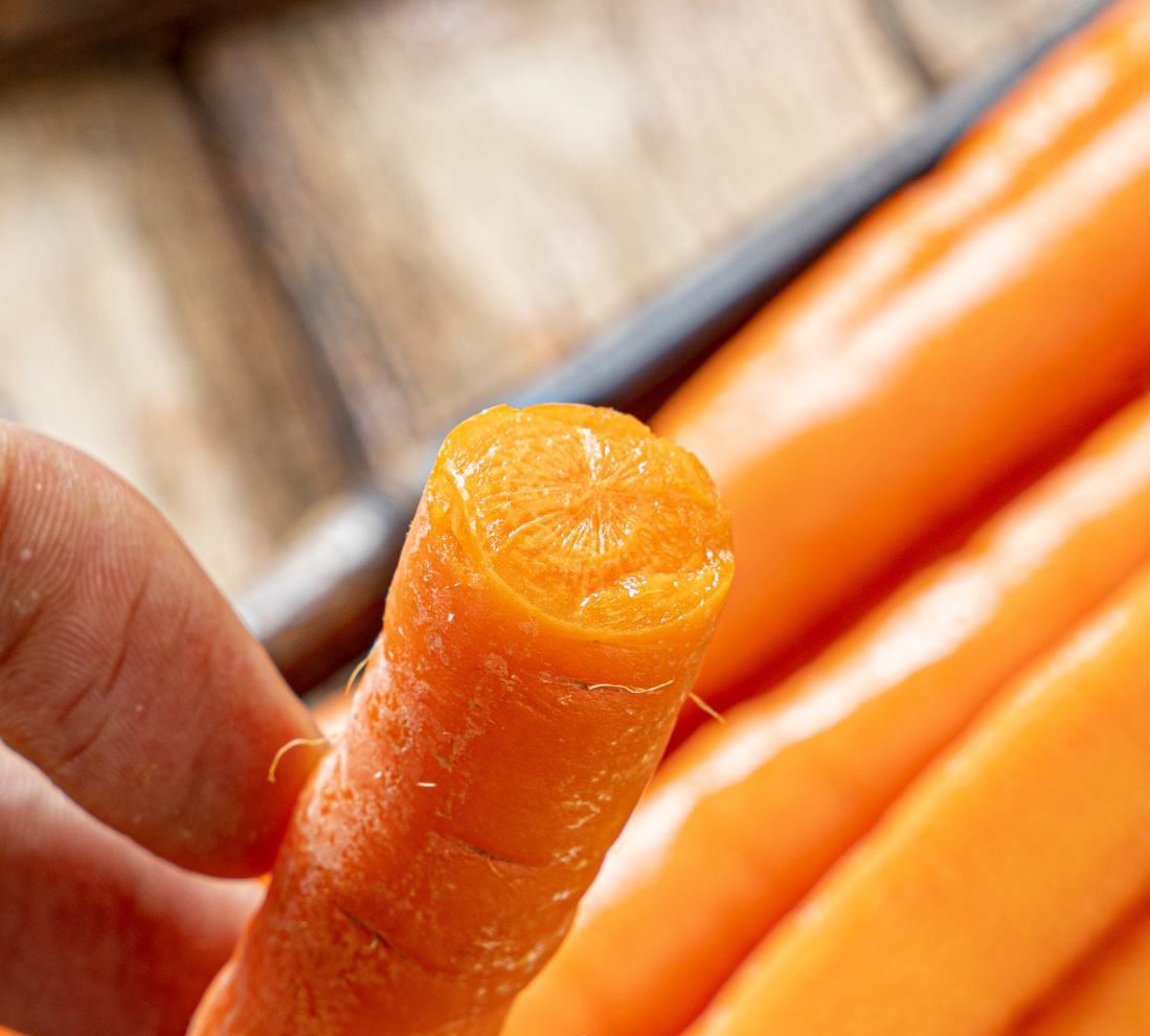 胡萝卜用于家庭烹饪的场景图