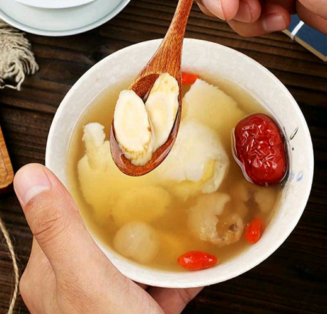 黄芪炖鸡汤与红芪当归汤对比图