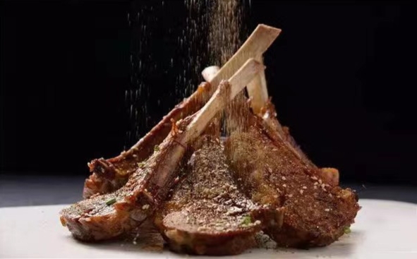 白条羊烹饪成品图