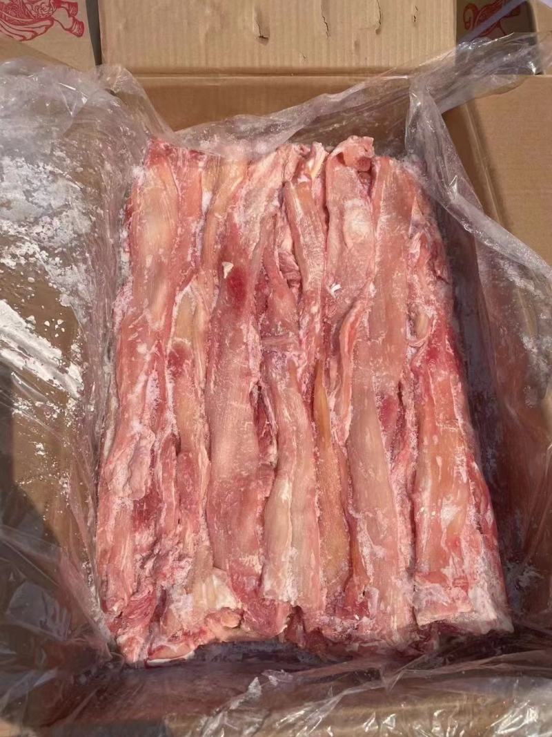 西冷筋，牛筋，都是大长条，胶原蛋白多，可烤串，炖煮，凉拌