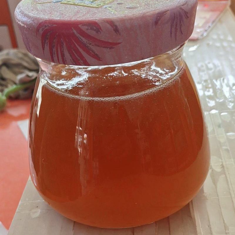 大山深处纯正野生蜂蜜，全年供应。
