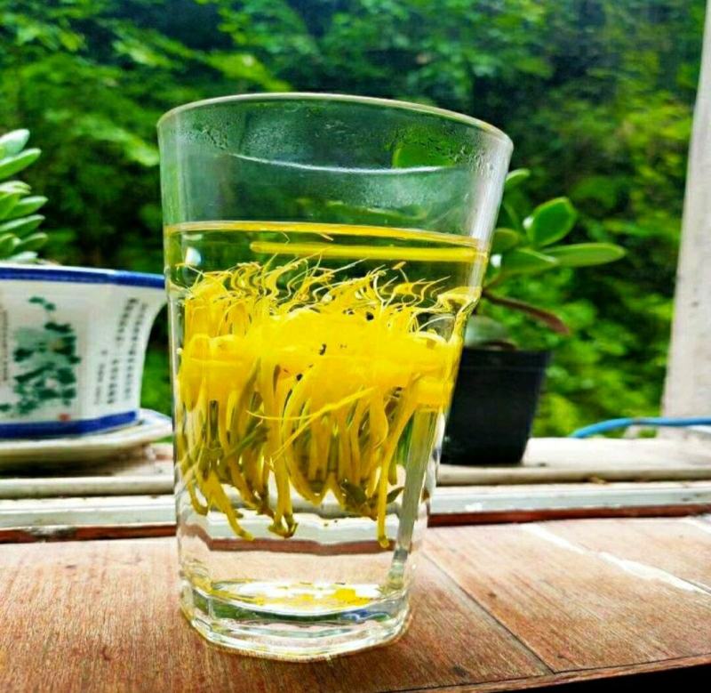 金银花野生金银花自然晒干泡水泡茶口感甘醇包邮