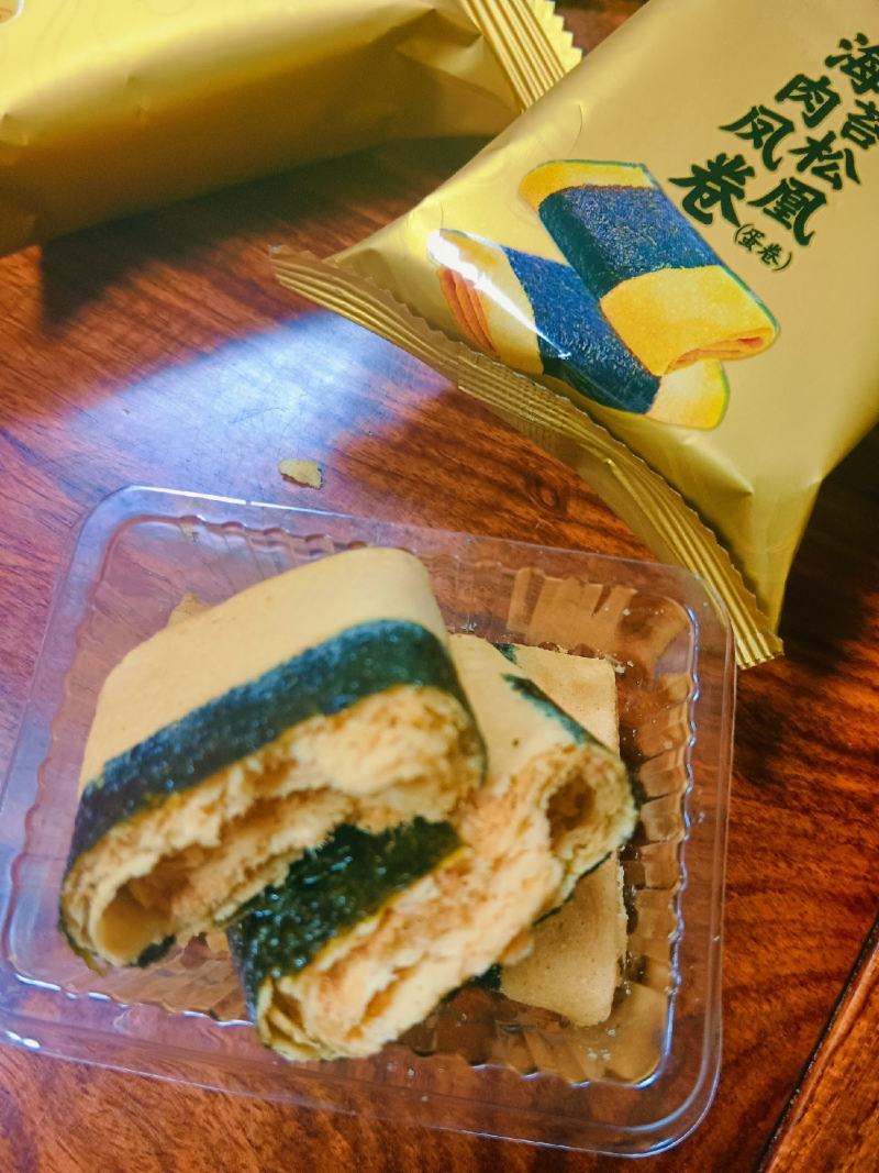 海苔肉松凤凰卷