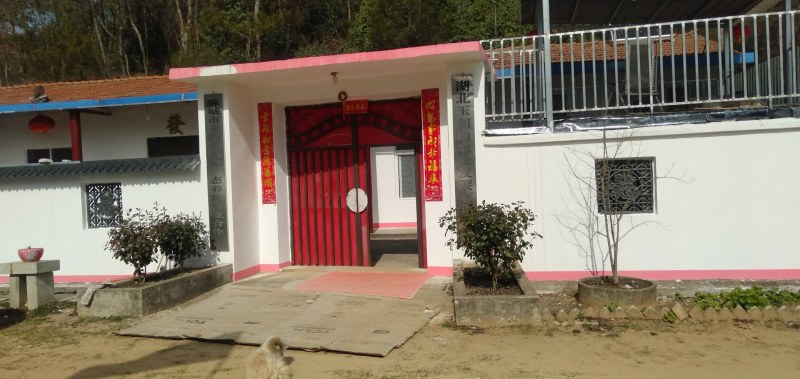 寻找合作伙伴两千亩山林养殖场地