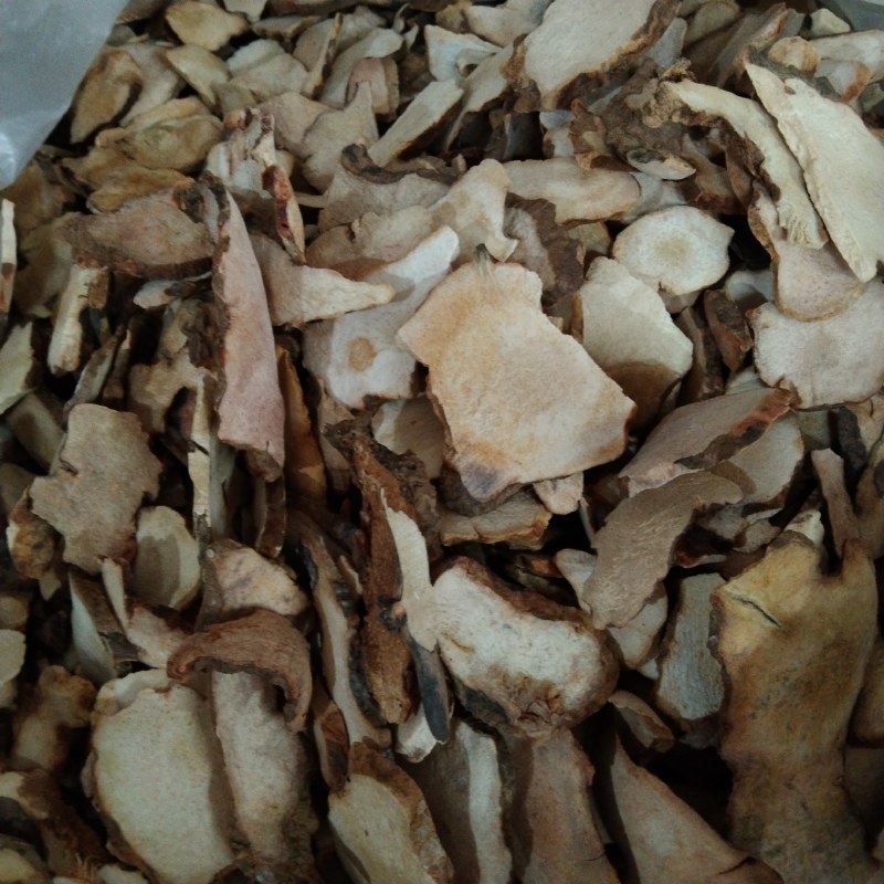 土茯苓批发广西粉土茯苓新鲜白色晒干土茯苓厚大中粒