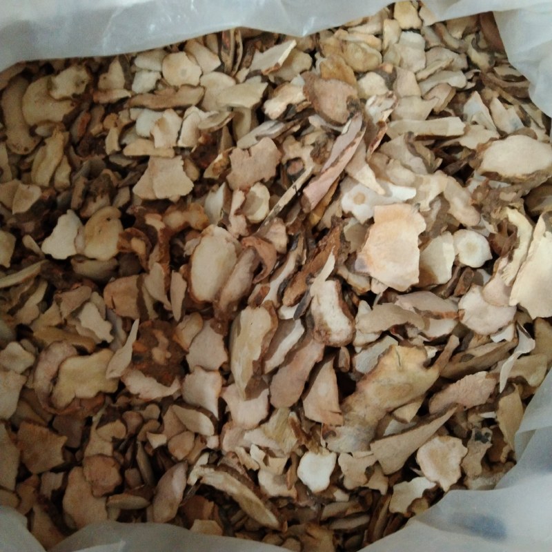 土茯苓批发广西粉土茯苓新鲜白色晒干土茯苓厚大中粒