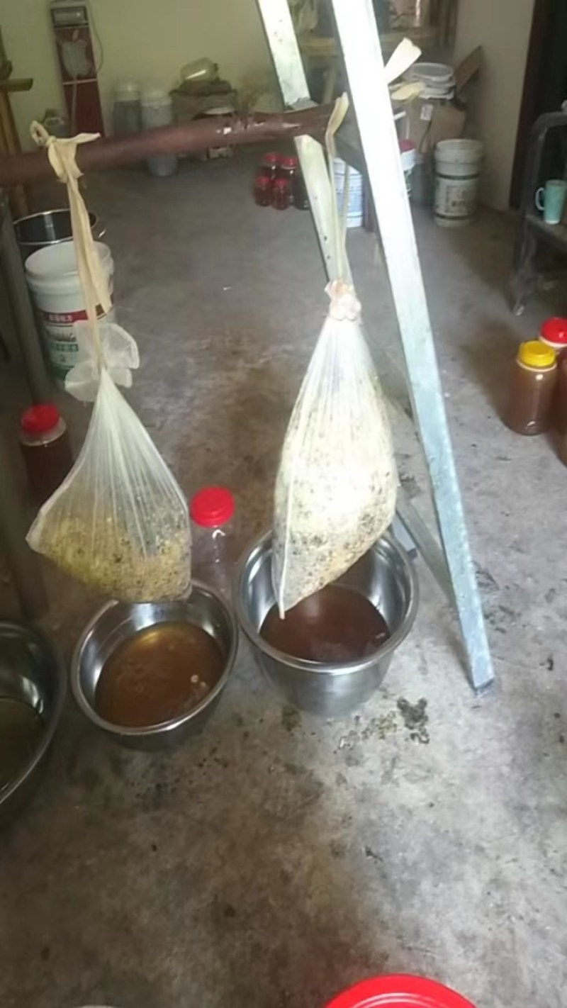 优质一等品的土蜂蜜百花蜜，能达到一级品质