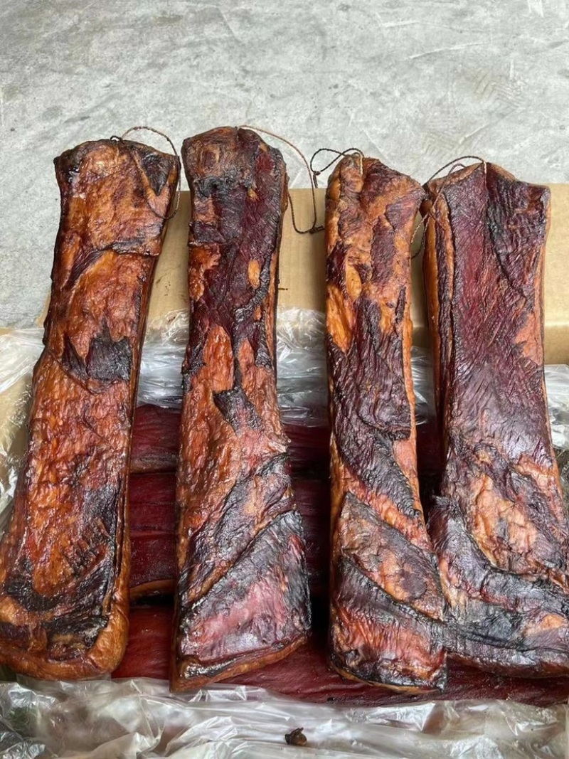 烟熏腊五花腊肉（腊肉香肠源头工厂，一手货源量大从优）
