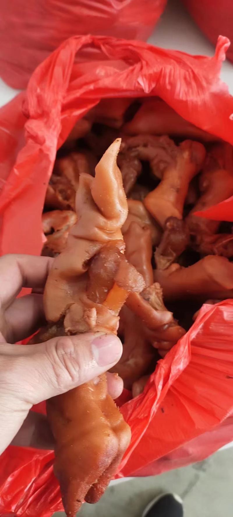 源头厂家半去骨熟五香羊蹄满满的胶原蛋白开袋即食