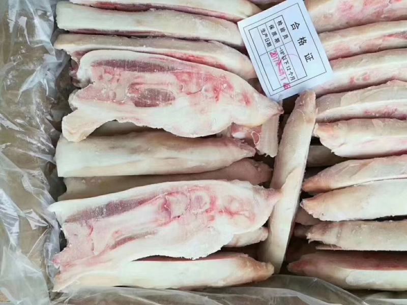 劈半猪蹄