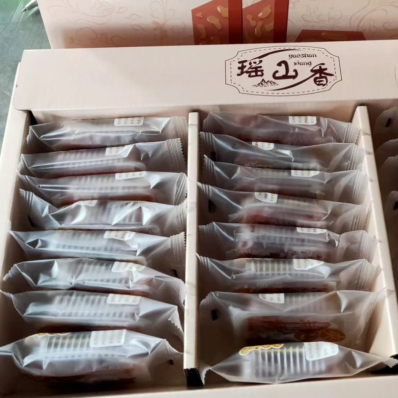 柿饼夹核桃，每个都是软糯酥脆，香甜可口，质量包您满意。