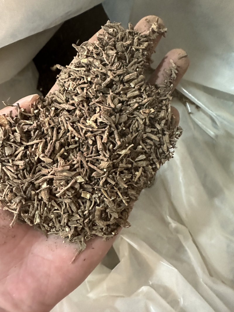 柴胡北柴胡一手货源各种规格，批发零售各种中药材