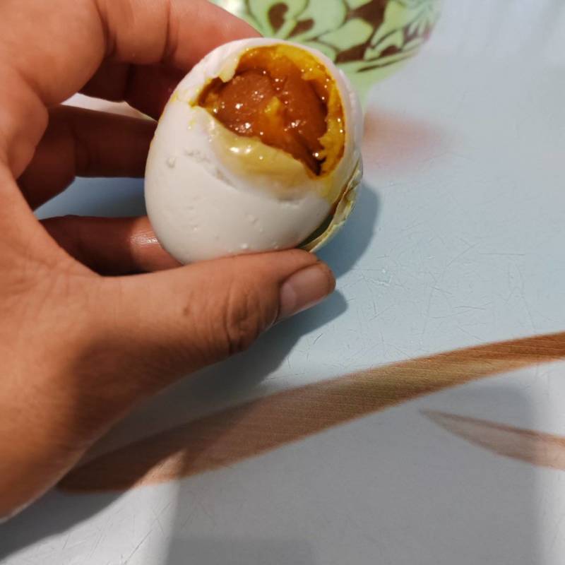 厂家常年大批量批发咸鸭蛋，烤鸭蛋，有需要的来一亩田看货