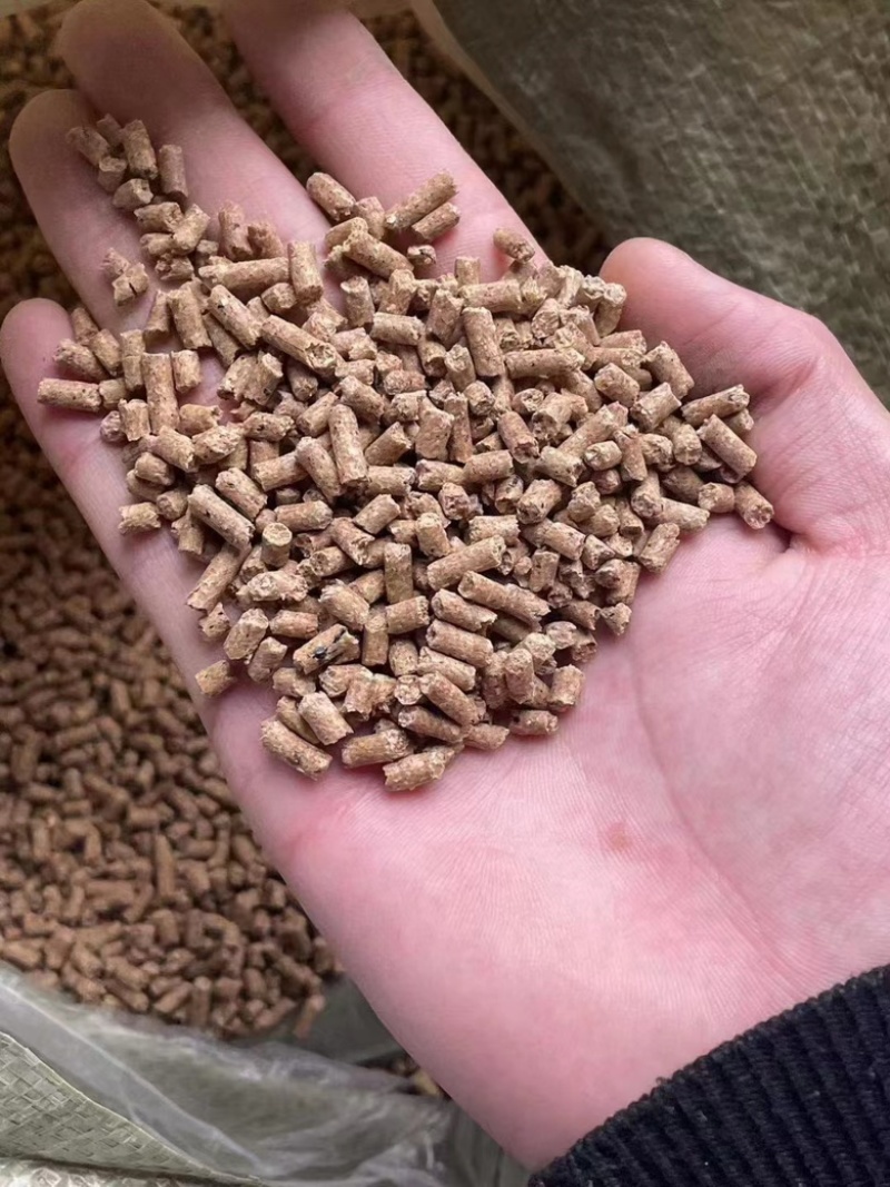 鸡鸭鹅猪牛羊通用颗粒饲料蛋白含量高催肥快