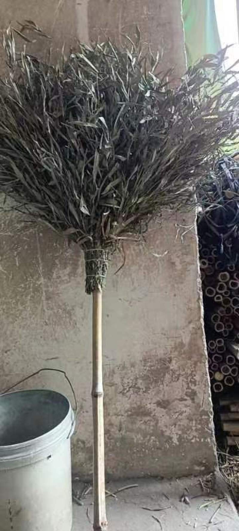 光丝竹扫把