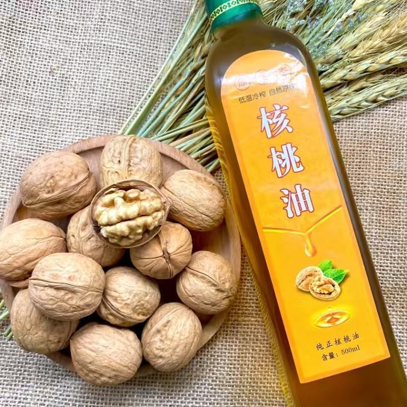 传统工艺压榨核桃油