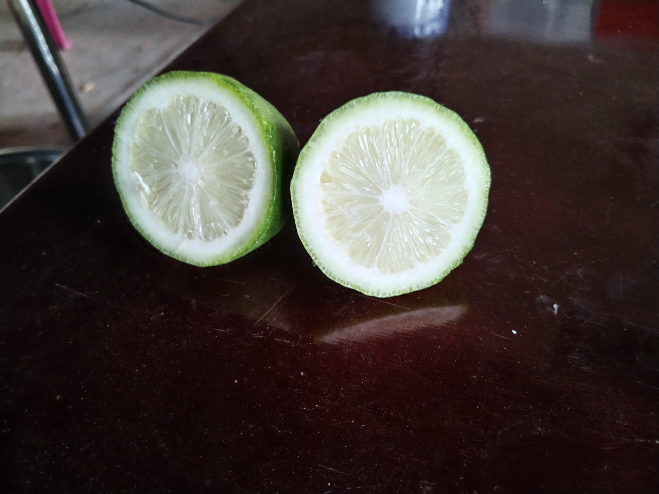 柠檬切片特写图