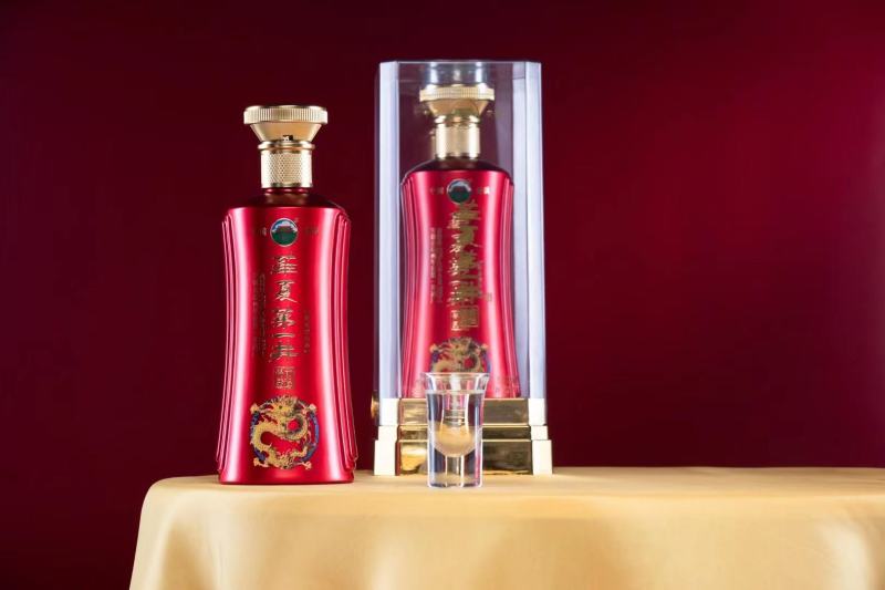 白酒浓香型纯粮厂家直销一手货源亚克力包装52度全国包邮