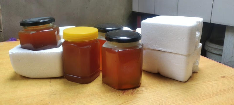 精品土蜂蜜野生土蜂蜜，一件代发批发商超包邮欢迎致电