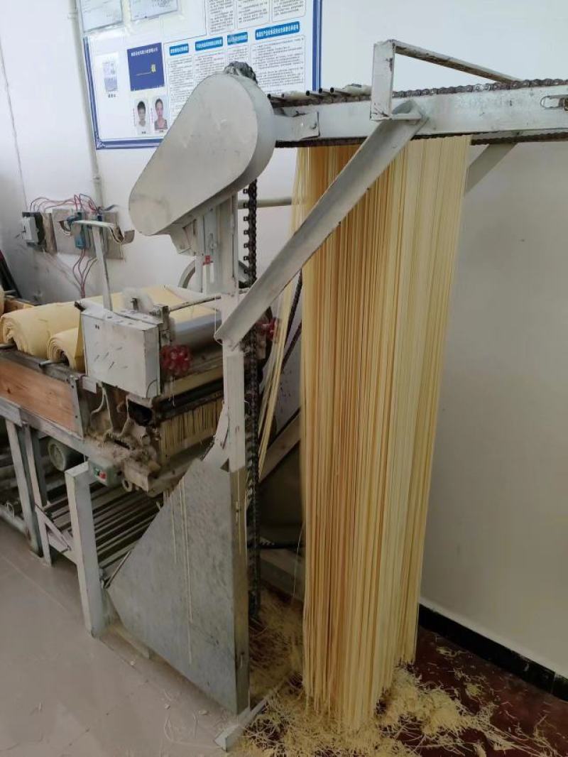 碱水面热干面炸酱面炒面手工面面条凉面干拌面面条碱面鸡蛋面