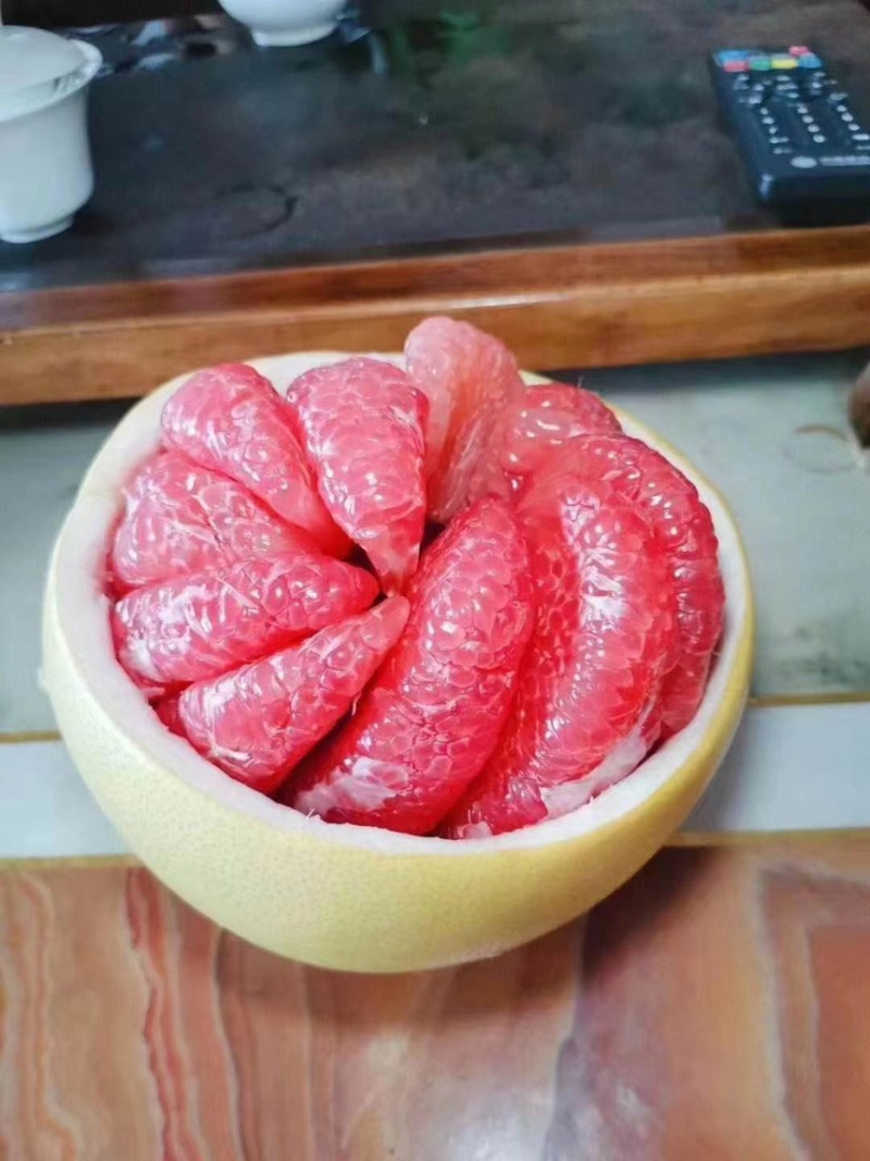 广东茂名红心柚子，当季水果，皮簿超甜，产地直销