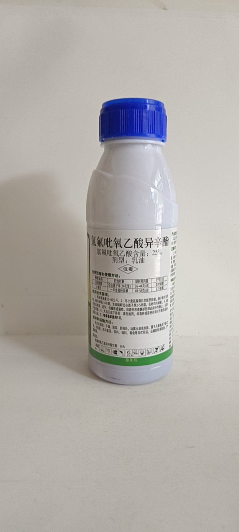 氯氟吡氧乙酸辛酯对猪秧秧拉拉秧等阔叶杂草有很好的防效