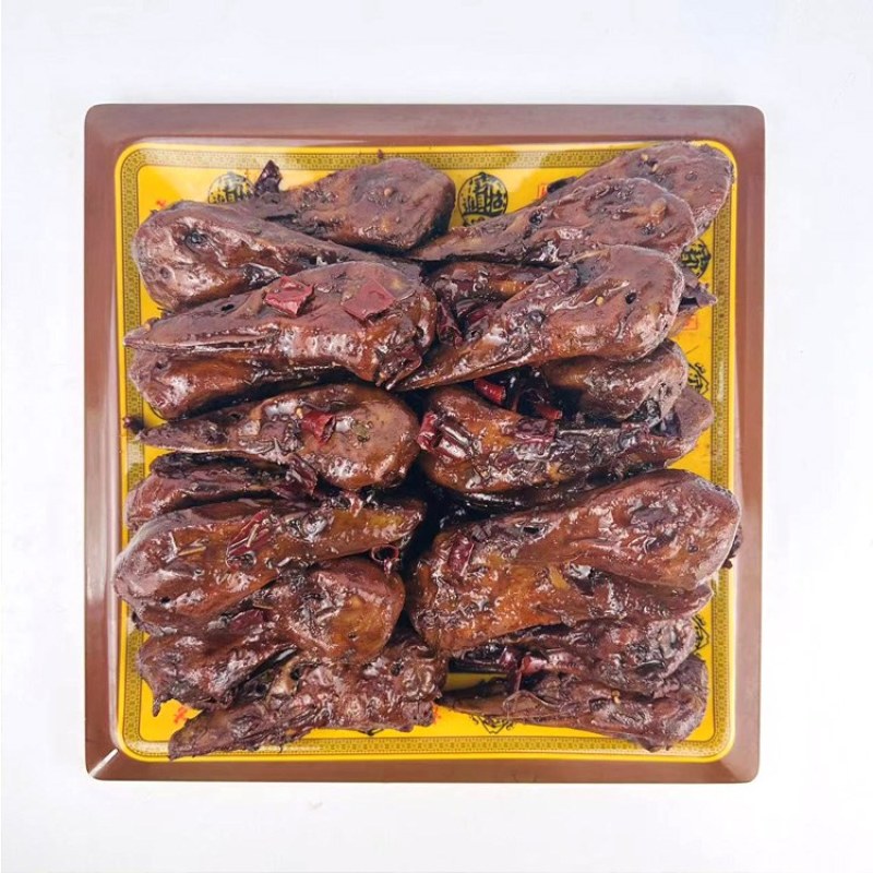 麻辣鸭头批发，一袋起发三袋包邮全国发货送货上门