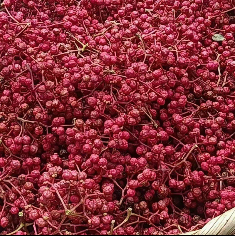 优质花椒，无硫绿色无公害大红袍花椒，产地直供