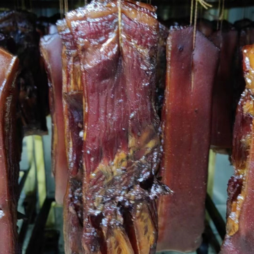 烟熏去骨五花腊肉（腊肉香肠源头工厂，一手货源量大从优）