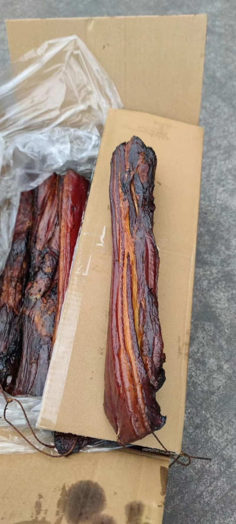 烟熏去骨五花腊肉（腊肉香肠源头工厂，一手货源量大从优）