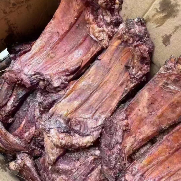 烟熏小腊排骨（腊肉香肠源头工厂一手货源量大从优）