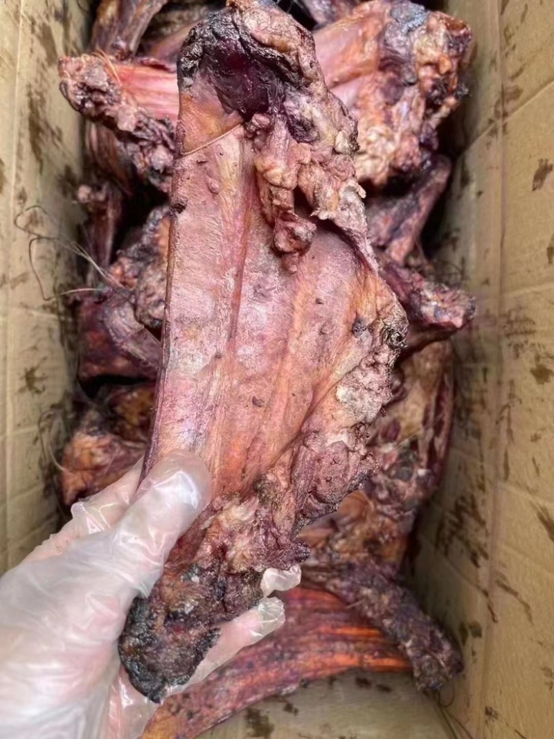 烟熏小腊排骨（腊肉香肠源头工厂一手货源量大从优）