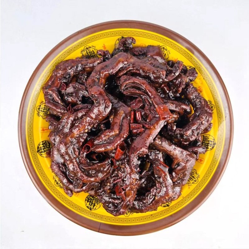 麻辣鸭掌批发，一袋起发三袋包邮全国发货送货上门