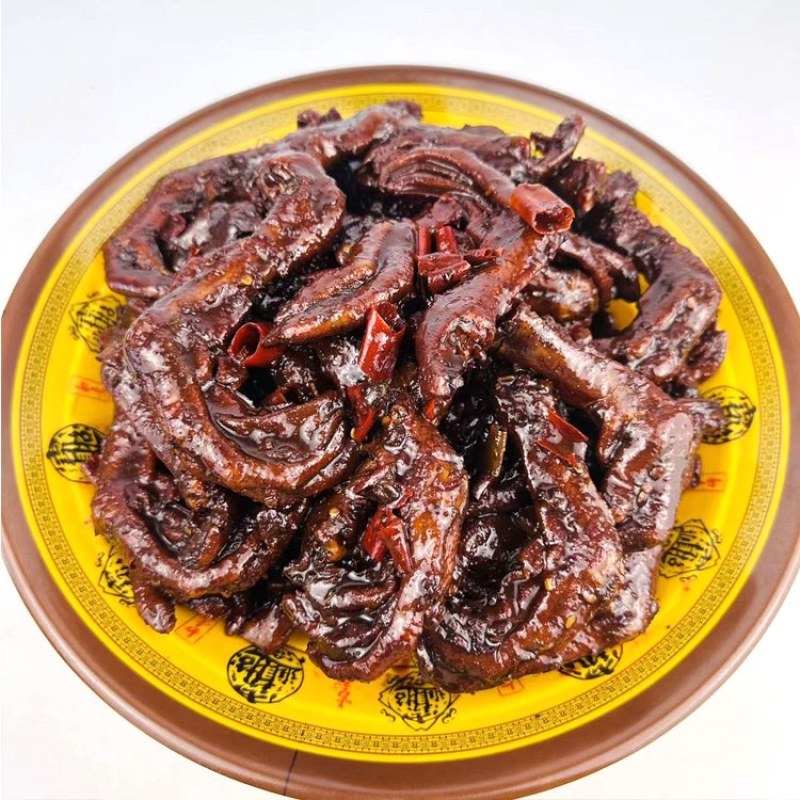 麻辣鸭掌批发，一袋起发三袋包邮全国发货送货上门