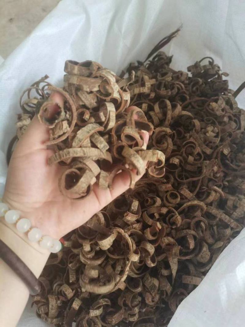 厚朴刮皮丝