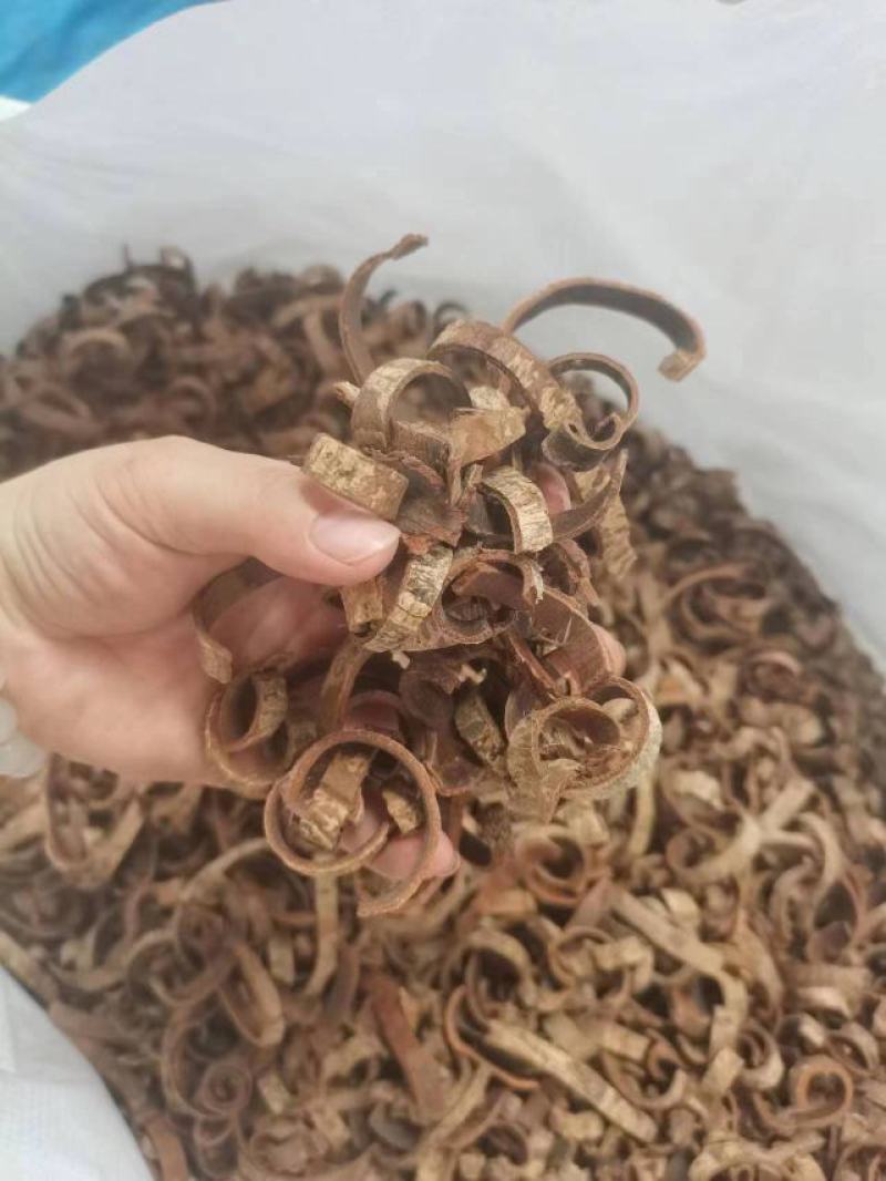 厚朴刮皮丝