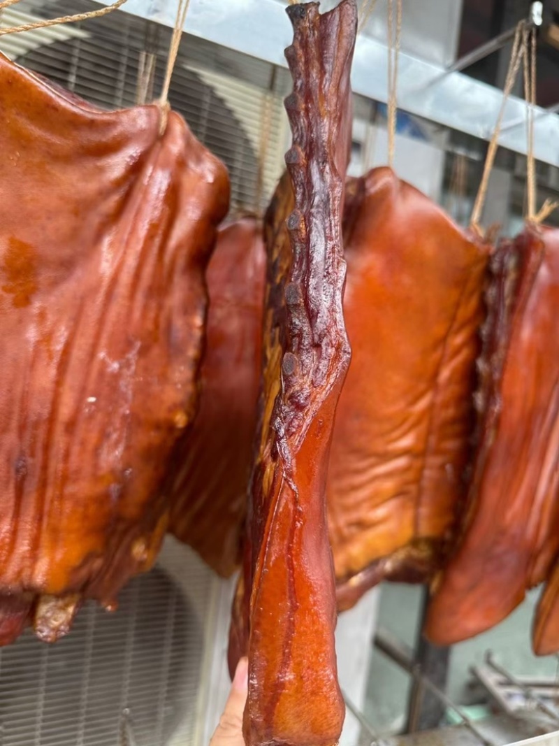 小香猪排（腊肉香肠源头工厂，一手货源，量大从优）