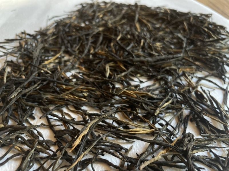 云南凤庆滇红茶松针好喝不贵产地直发