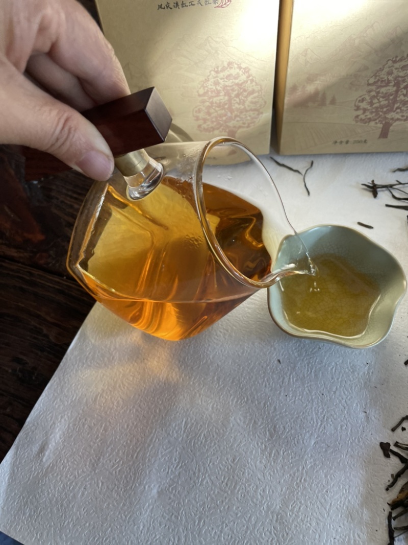 云南凤庆滇红茶松针好喝不贵产地直发
